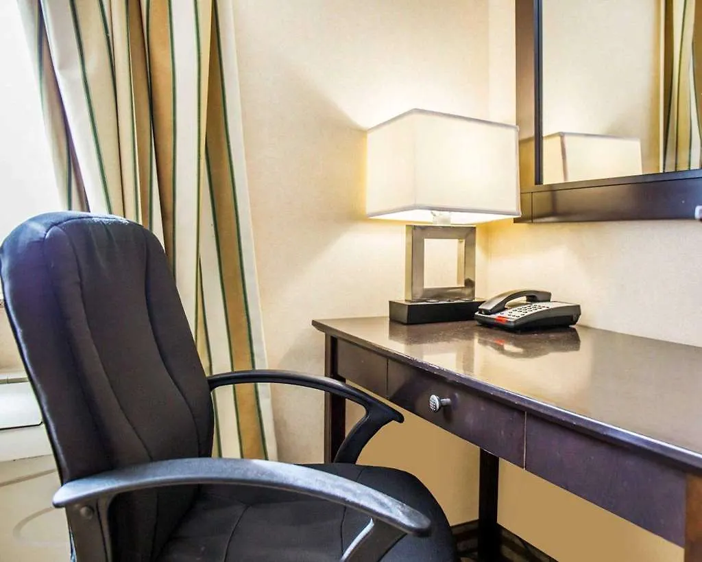 Quality Inn Woodside Queens نيو يورك 3*,  الولايات المتحدة الأمريكية