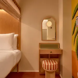Now Now Noho Hotel