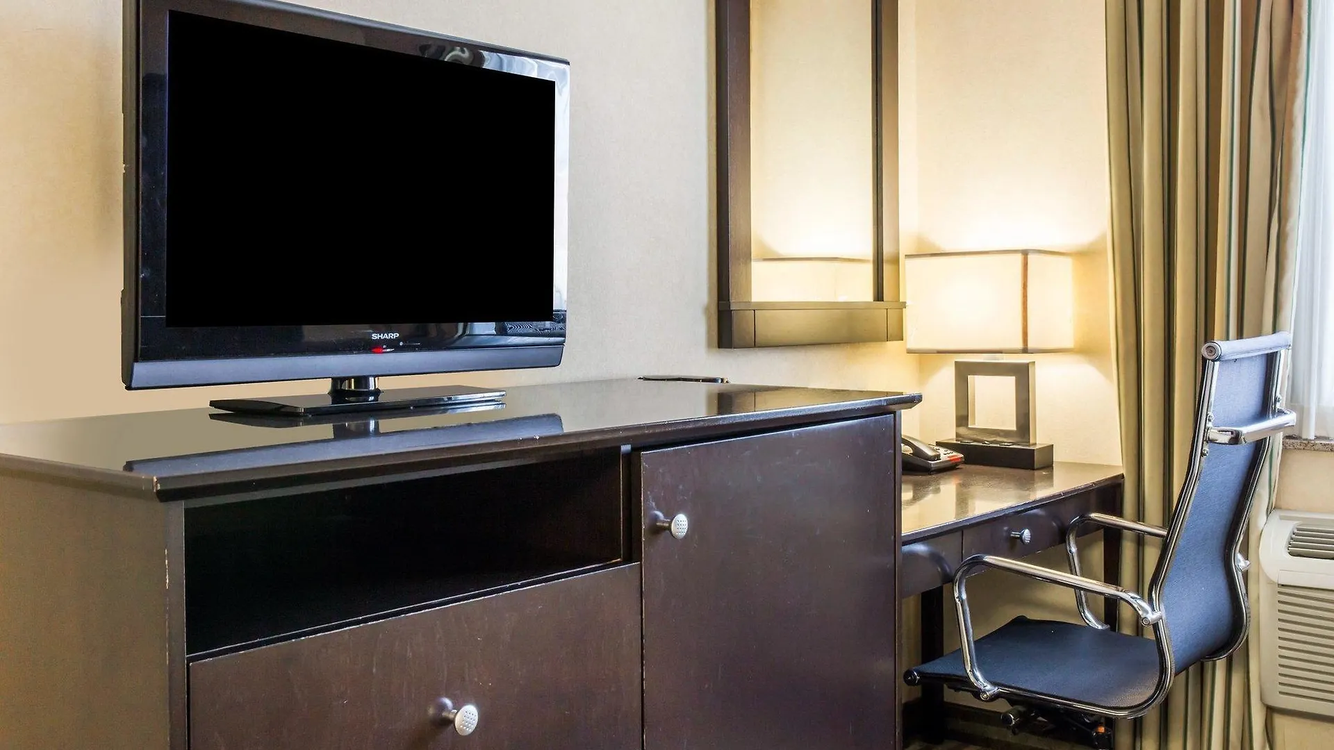 *** Otel Quality Inn Woodside Queens New York ABD