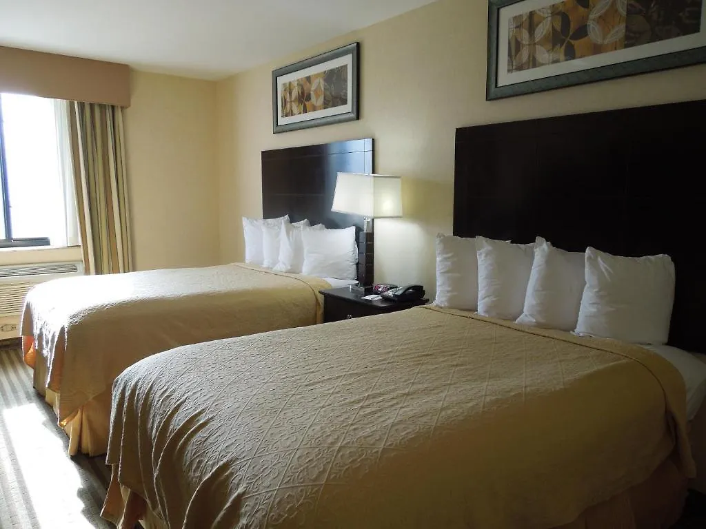 Quality Inn Woodside Queens New York Otel